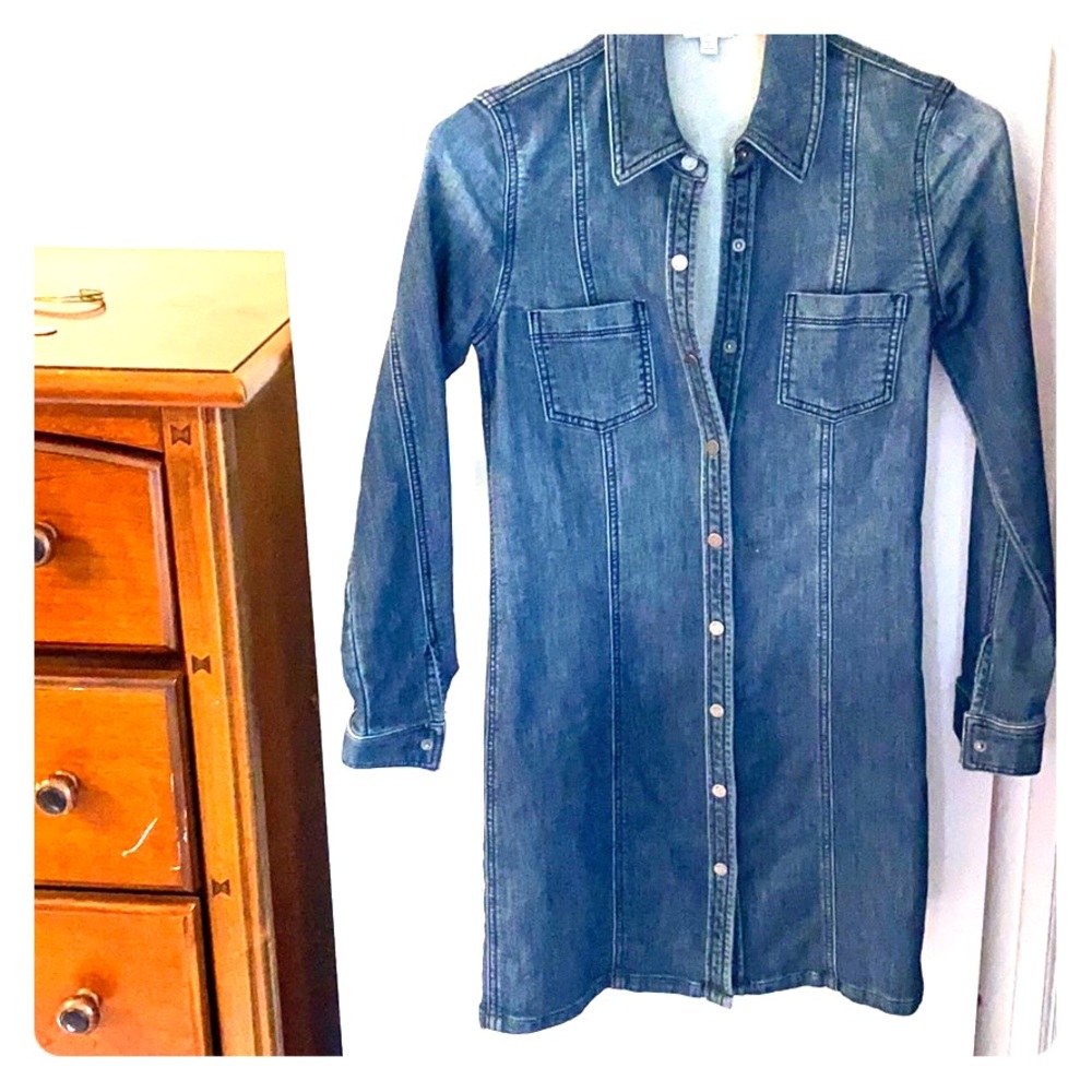 Stretchy denim snap dress